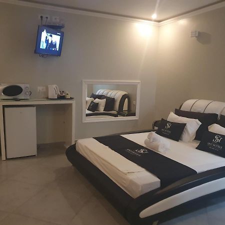 Spat Business Holon Esterno foto
