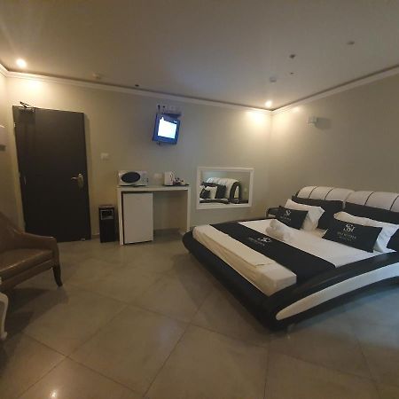 Spat Business Holon Esterno foto