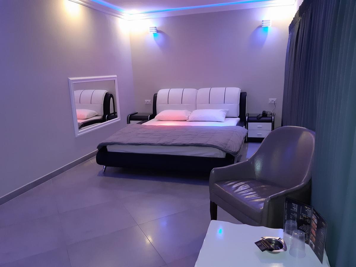 Spat Business Holon Esterno foto